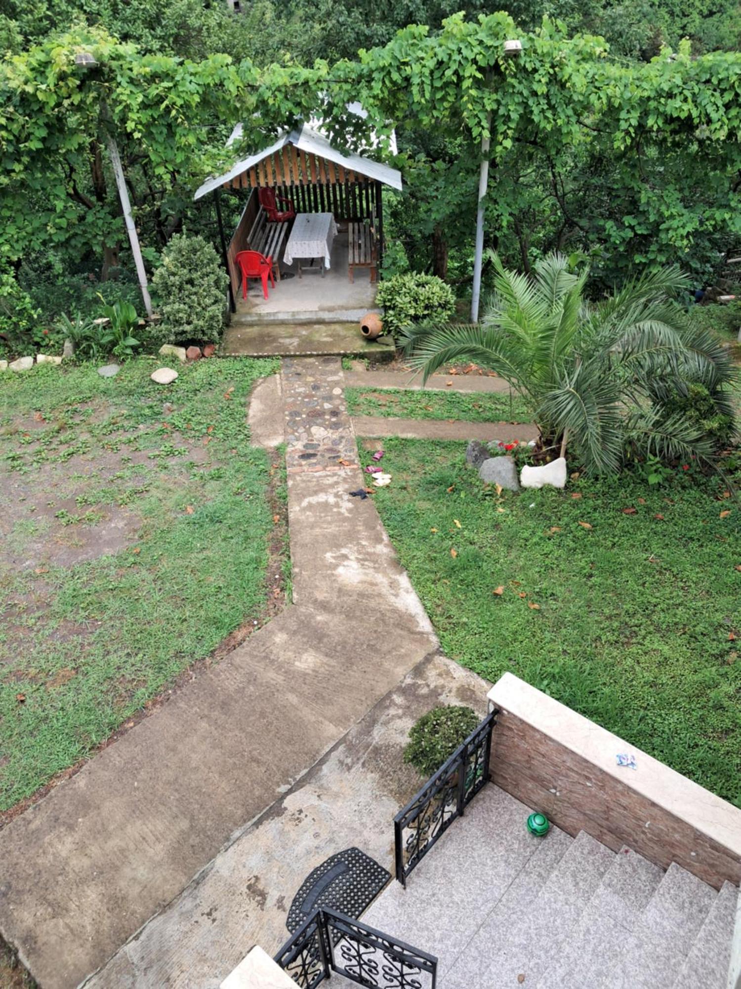In Urekhi Villa